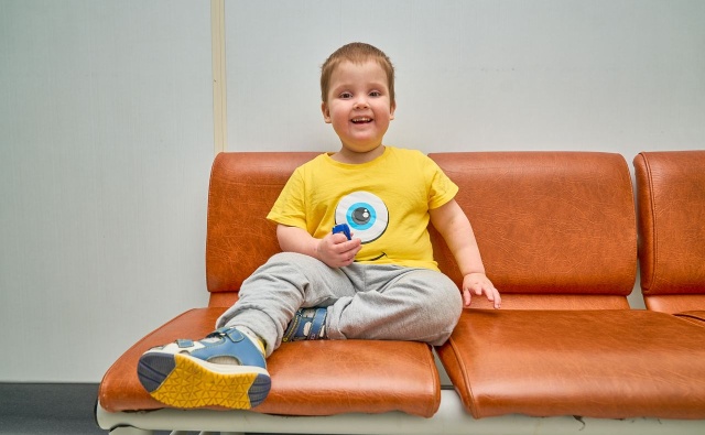 Thumbnail for - Обследование для двух сирот Миши и Жоры подарит им шанс найти семью!